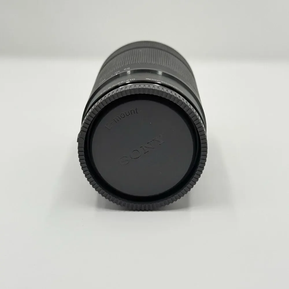 Sony E 55 210mm F4.5 6.3 OSS Zoom Lens SEL55210 Black Box Hood